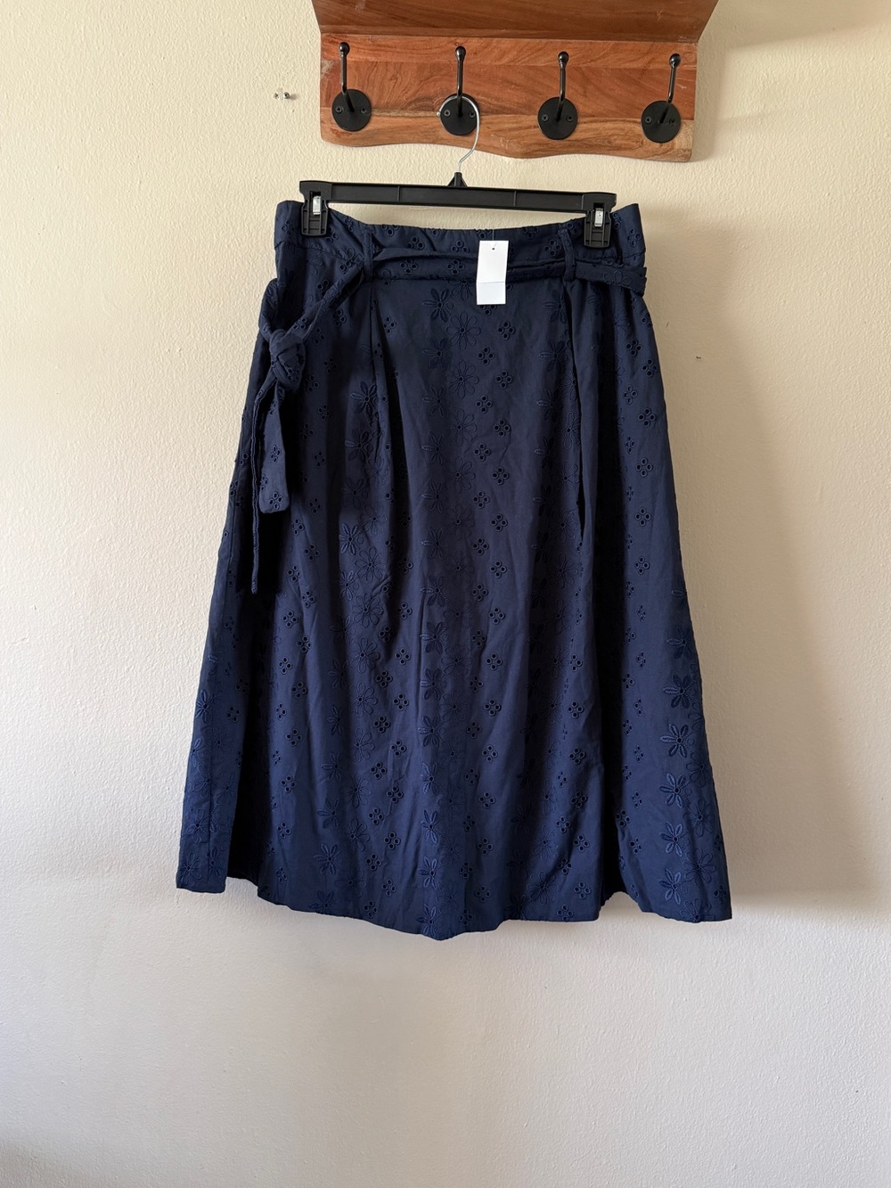 NWT Ann Taylor 100% Cotton Floral Eyelet Belted A-Line Midi Skirt Size 12